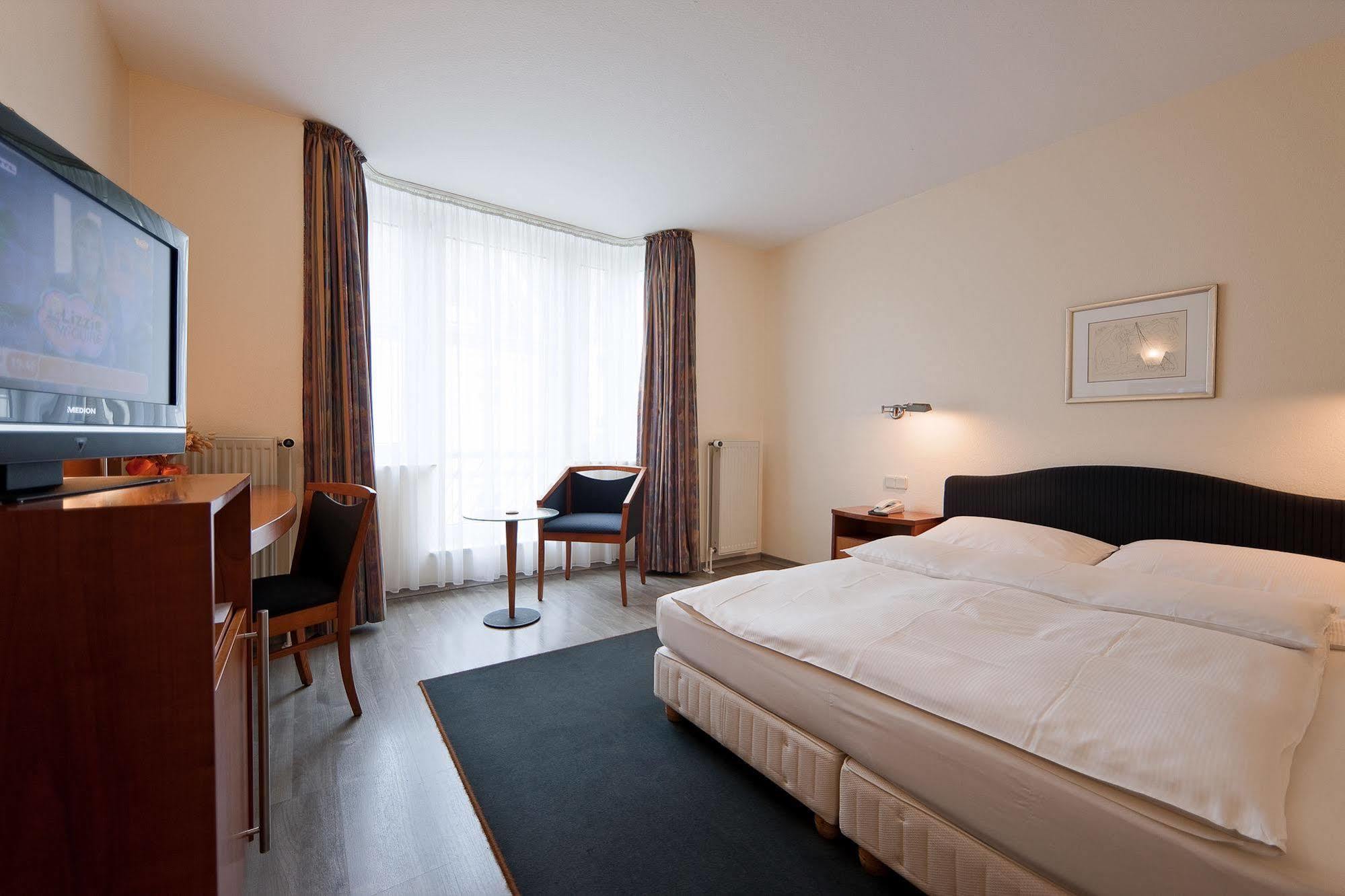 Gartenhotel Luisental 뮬하임안더루 외부 사진